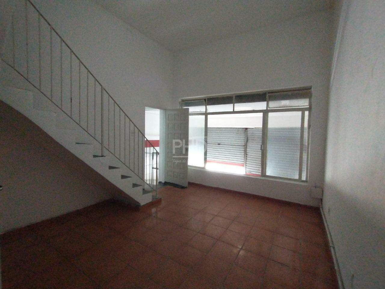 Casa para alugar com 3 quartos, 154m² - Foto 1