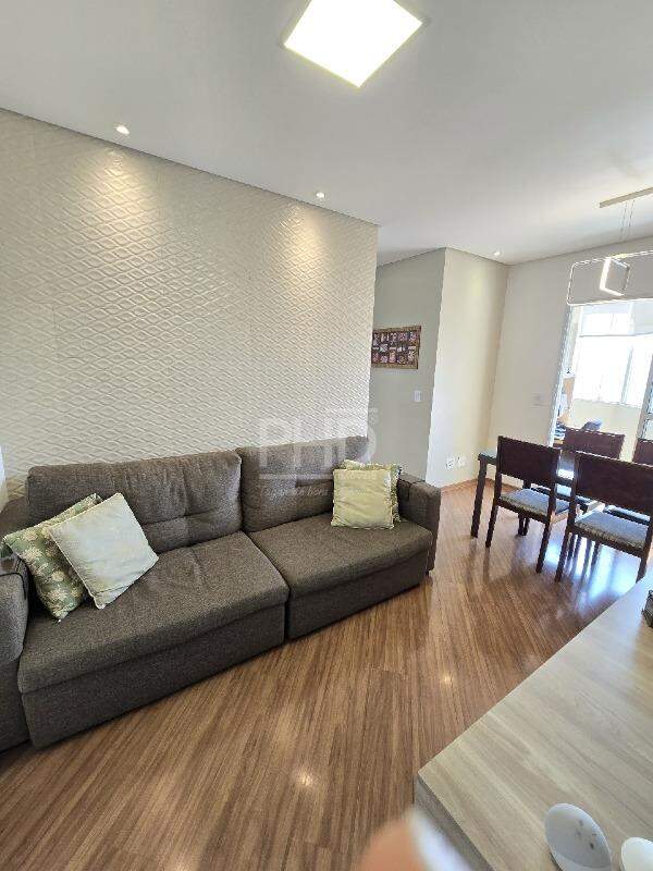 Apartamento à venda com 3 quartos, 68m² - Foto 3