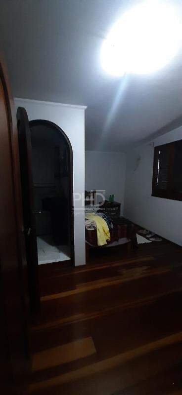 Sobrado à venda com 7 quartos, 330m² - Foto 24