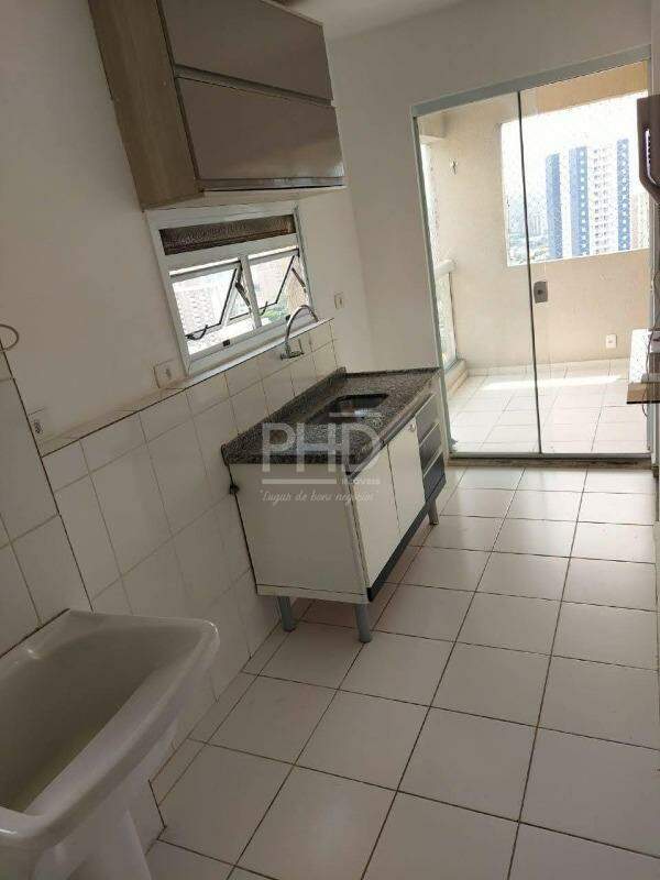 Apartamento à venda com 3 quartos, 59m² - Foto 2