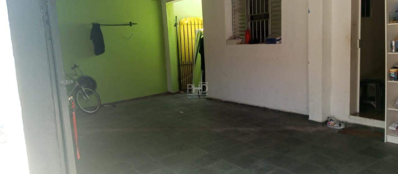 Casa à venda com 2 quartos, 140m² - Foto 14