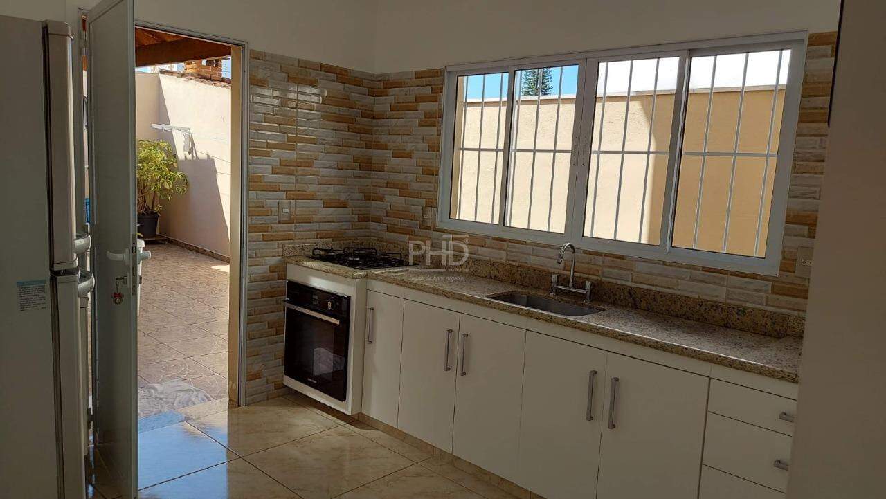 Sobrado à venda com 2 quartos, 139m² - Foto 4