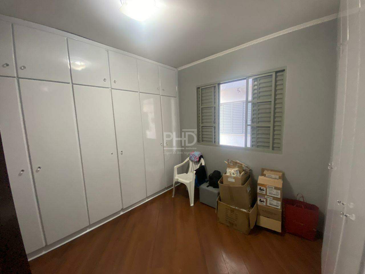 Casa para alugar com 5 quartos, 360m² - Foto 12