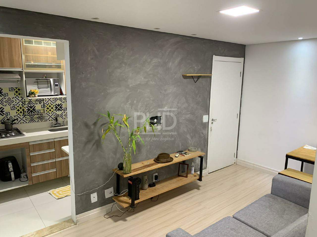 Apartamento para alugar com 2 quartos, 46m² - Foto 2