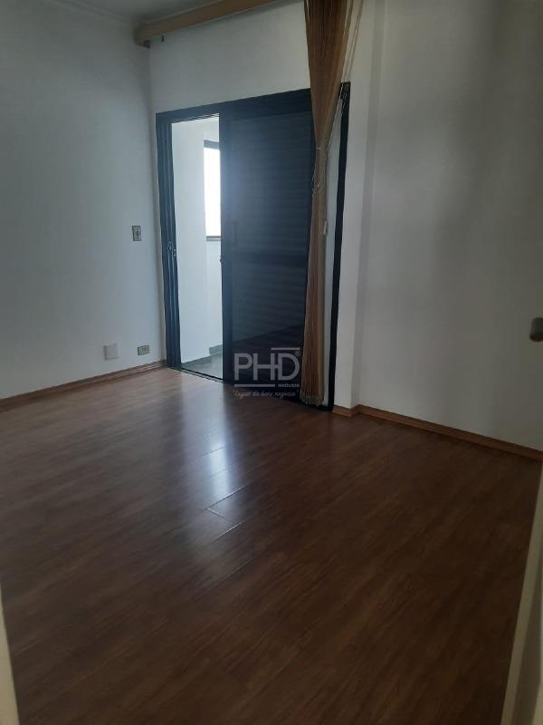 Apartamento à venda com 2 quartos, 74m² - Foto 3