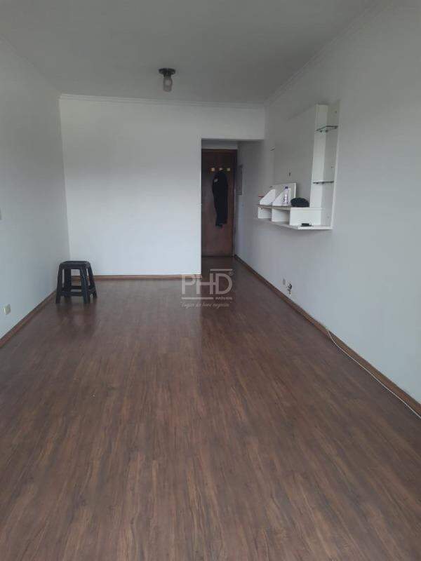 Apartamento à venda com 2 quartos, 74m² - Foto 1