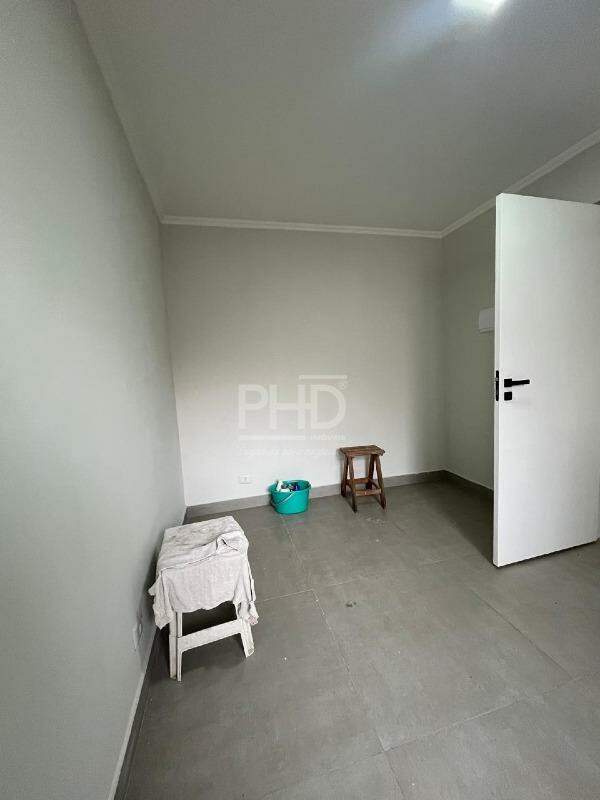 Sobrado à venda com 3 quartos, 200m² - Foto 20