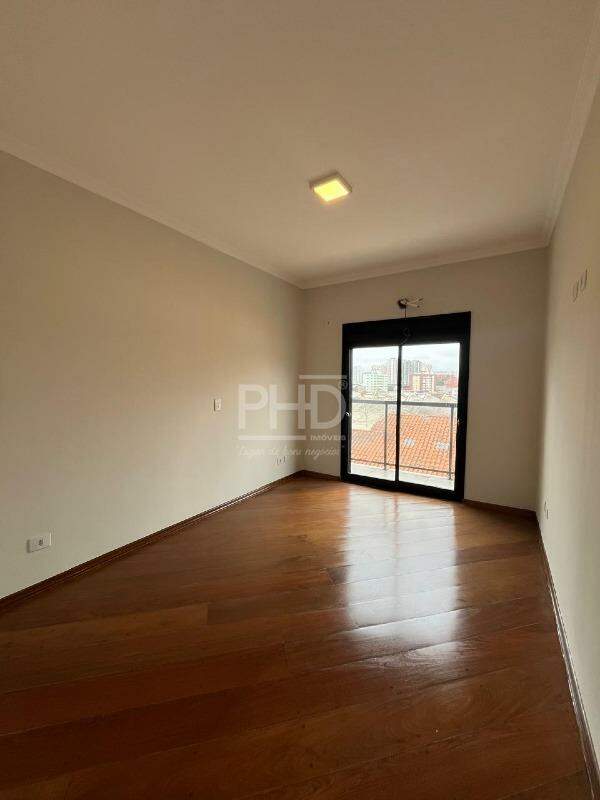 Sobrado à venda com 3 quartos, 200m² - Foto 8