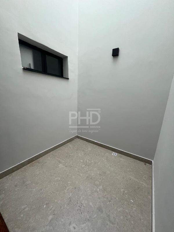 Sobrado à venda com 3 quartos, 200m² - Foto 15