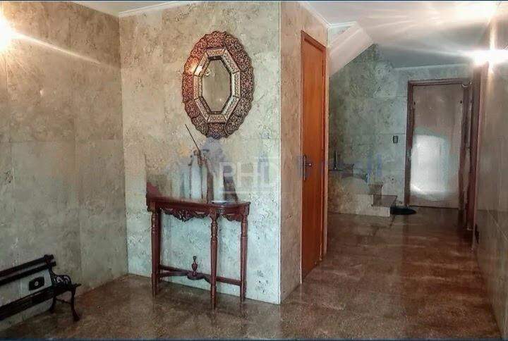 Sobrado à venda com 4 quartos, 344m² - Foto 2