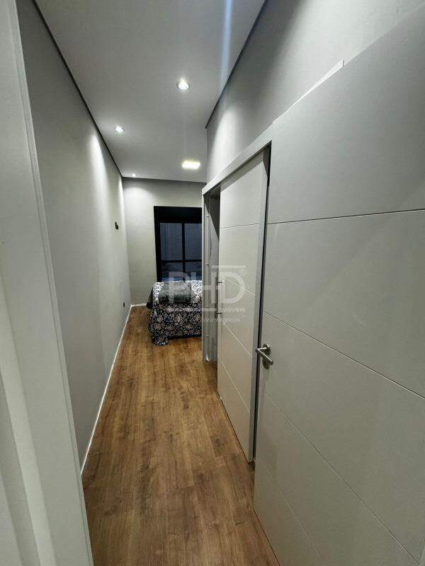 Casa à venda com 3 quartos, 200m² - Foto 13