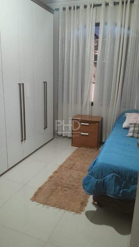 Sobrado à venda com 4 quartos, 142m² - Foto 4