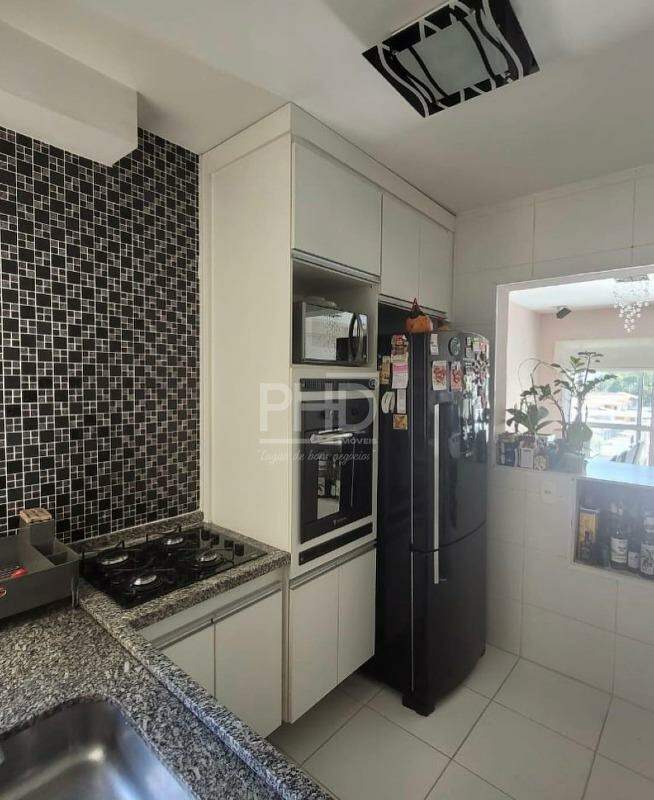 Apartamento à venda com 3 quartos, 92m² - Foto 3