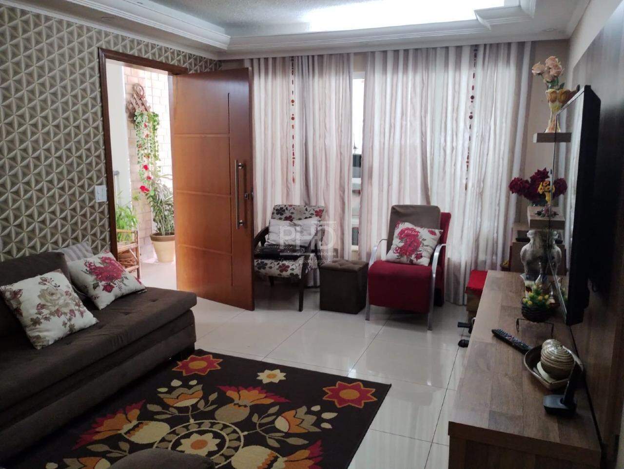 Sobrado à venda com 3 quartos, 164m² - Foto 1