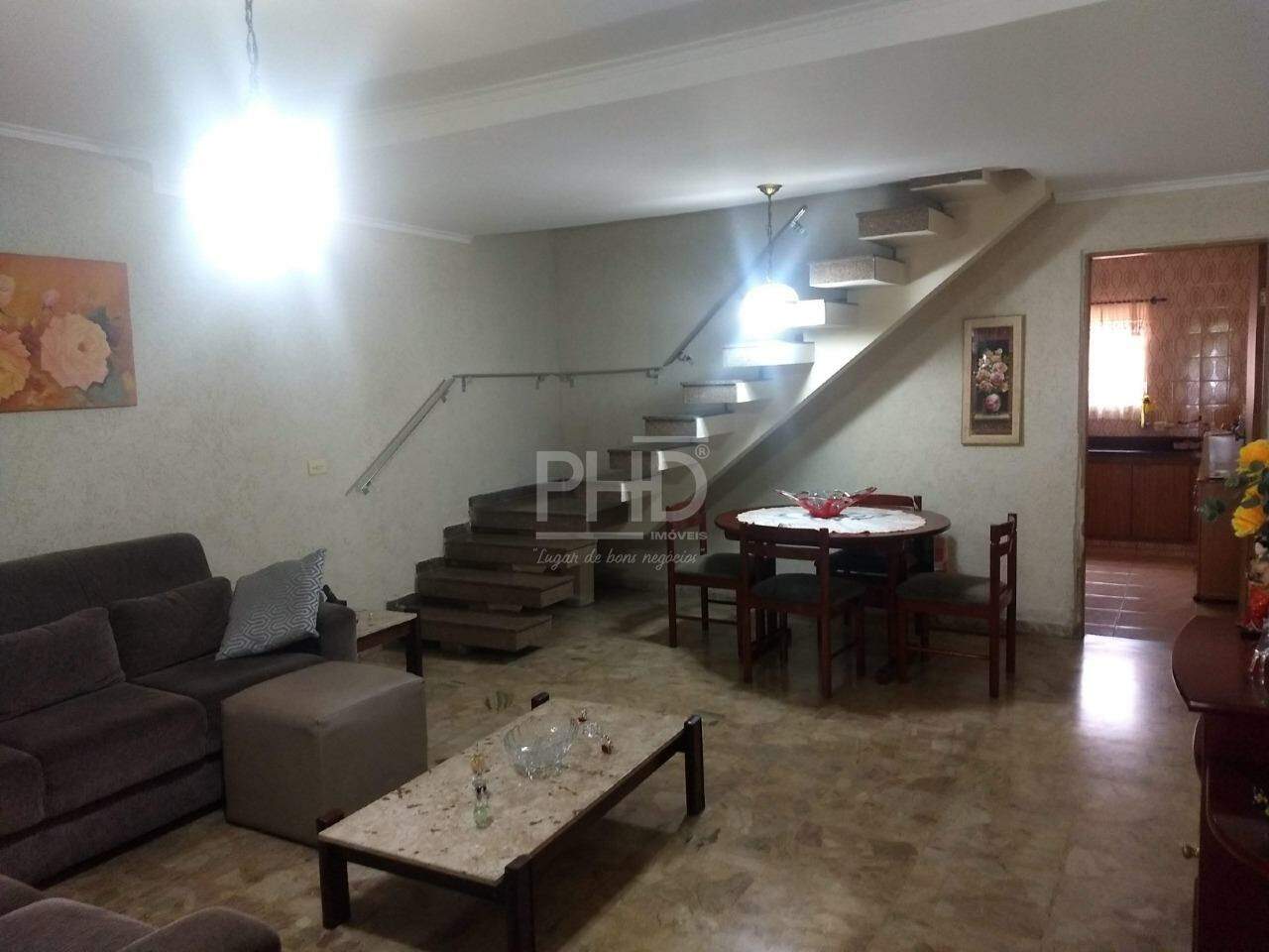 Sobrado à venda com 2 quartos, 180m² - Foto 3