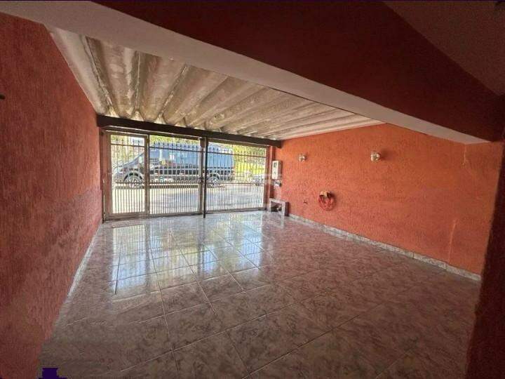 Sobrado à venda com 2 quartos, 180m² - Foto 17