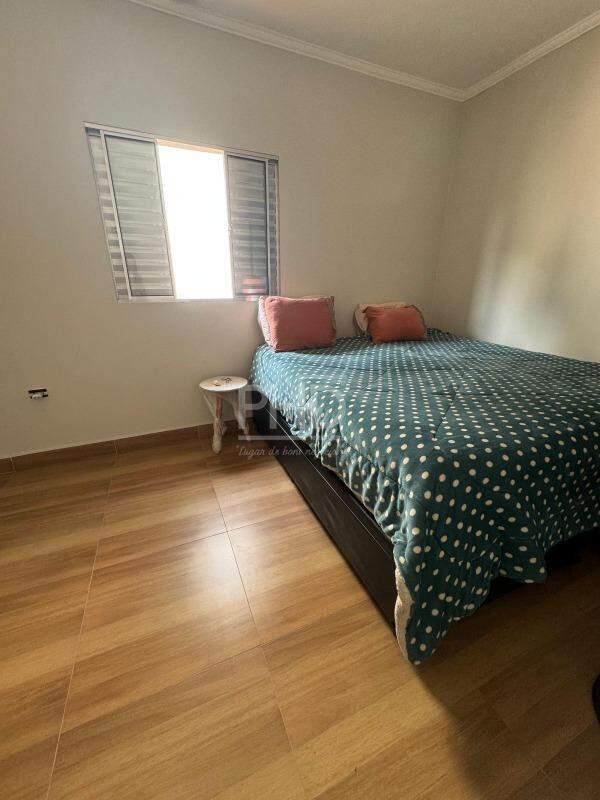 Sobrado à venda com 3 quartos, 200m² - Foto 13