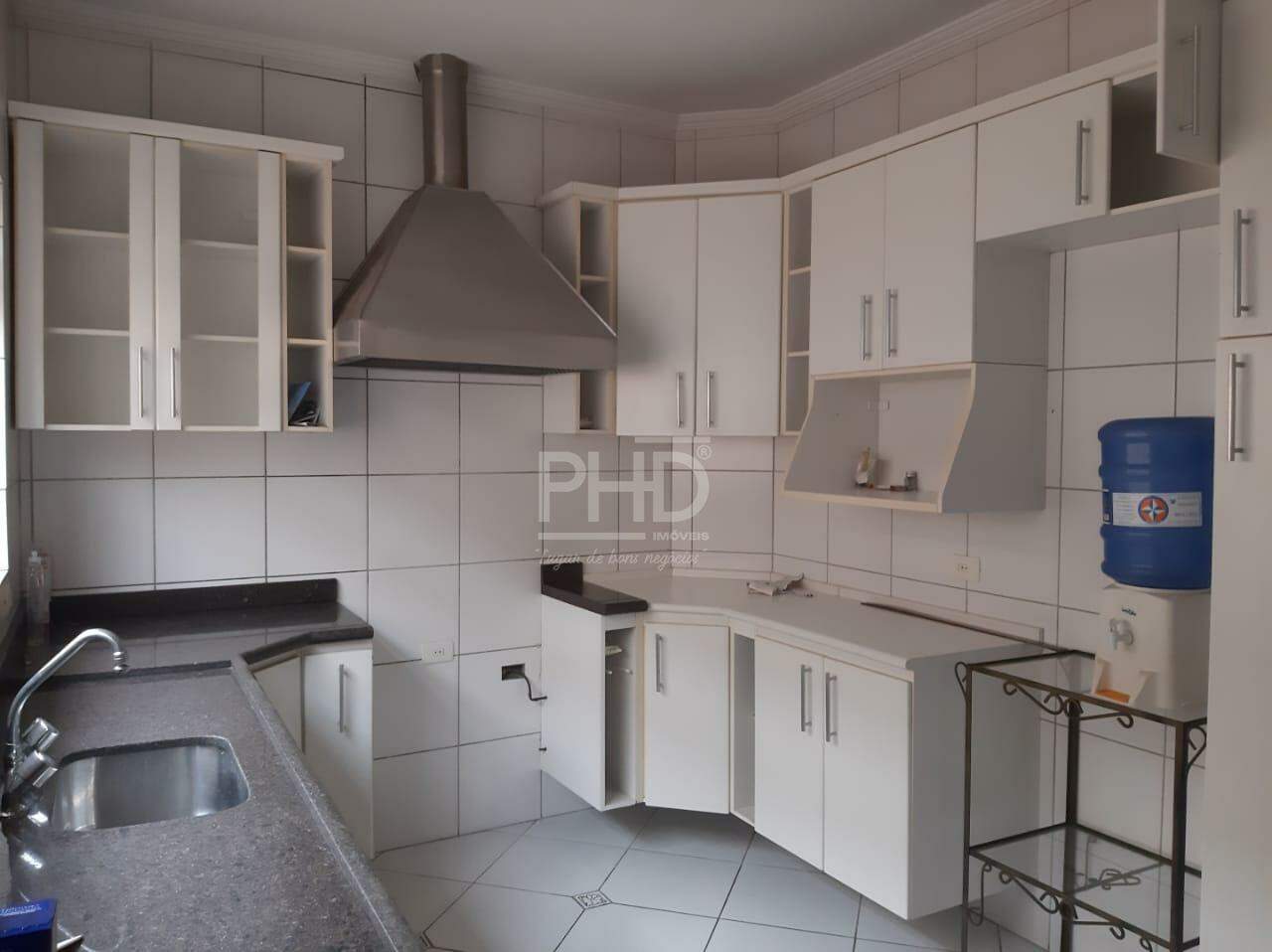 Casa à venda com 3 quartos, 220m² - Foto 6