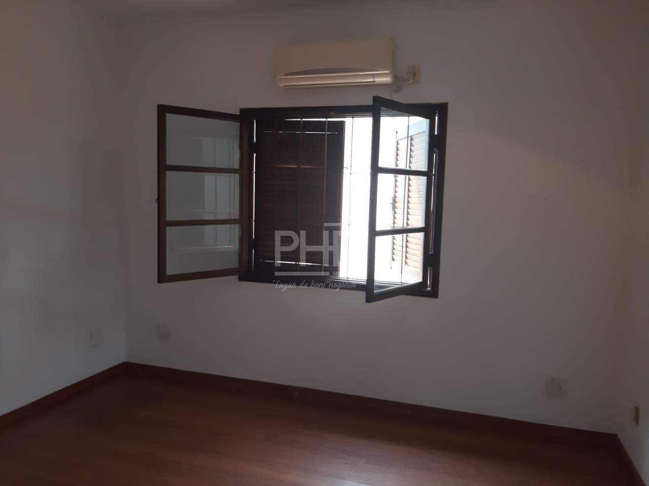 Casa à venda com 3 quartos, 220m² - Foto 16