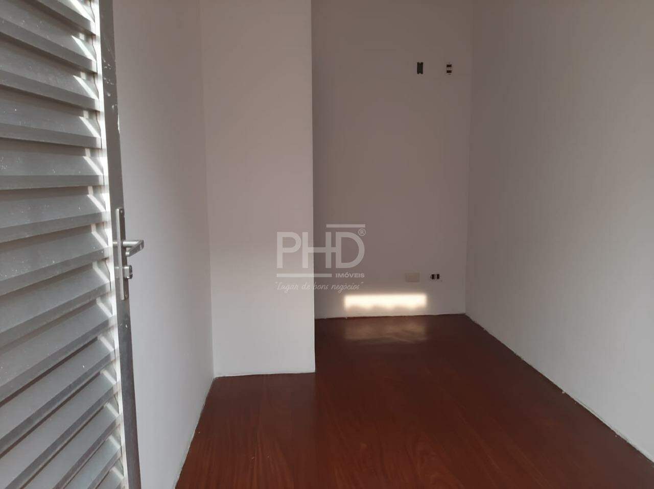 Casa à venda com 3 quartos, 220m² - Foto 30