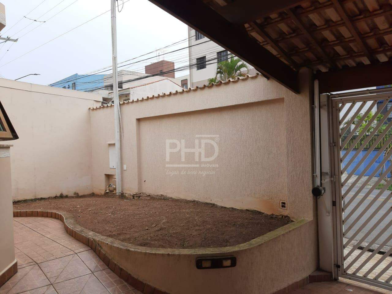 Casa à venda com 3 quartos, 220m² - Foto 36