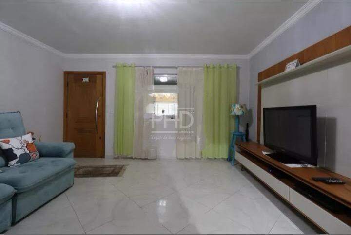 Sobrado à venda com 3 quartos, 250m² - Foto 1