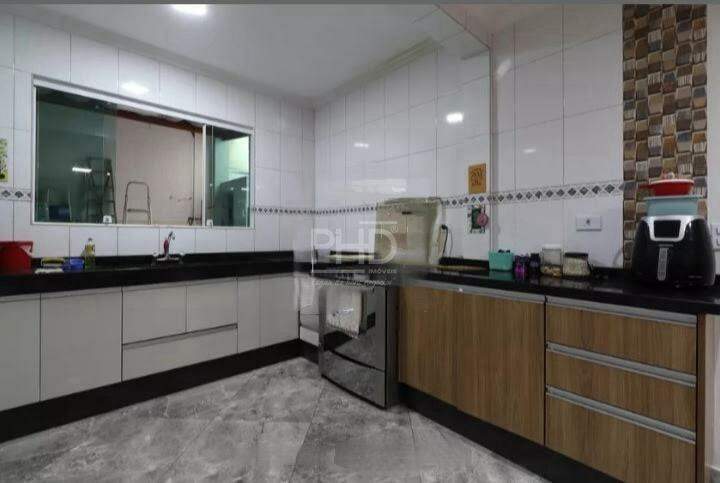 Sobrado à venda com 3 quartos, 250m² - Foto 5