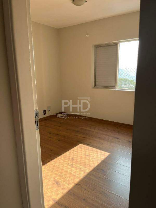 Apartamento à venda com 2 quartos, 68m² - Foto 8