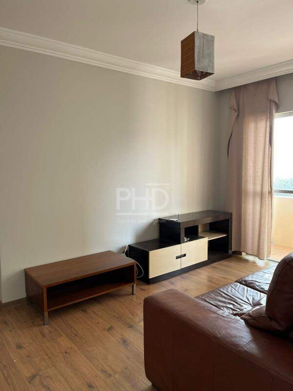 Apartamento à venda com 2 quartos, 68m² - Foto 2