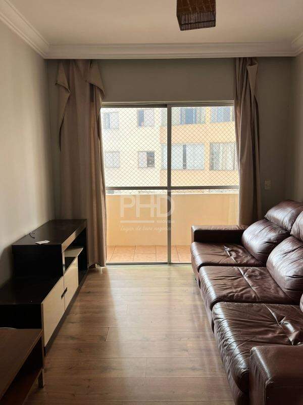 Apartamento à venda com 2 quartos, 68m² - Foto 1