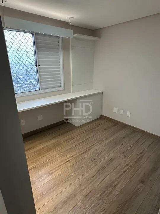 Apartamento à venda com 3 quartos, 115m² - Foto 12