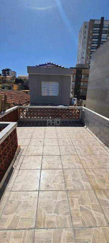 Sobrado à venda com 2 quartos, 140m² - Foto 1