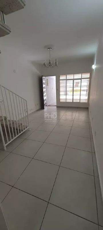 Sobrado à venda com 2 quartos, 140m² - Foto 3