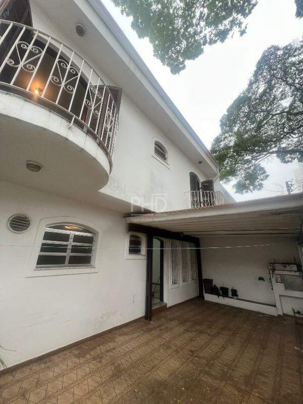 Sobrado à venda com 3 quartos, 188m² - Foto 1