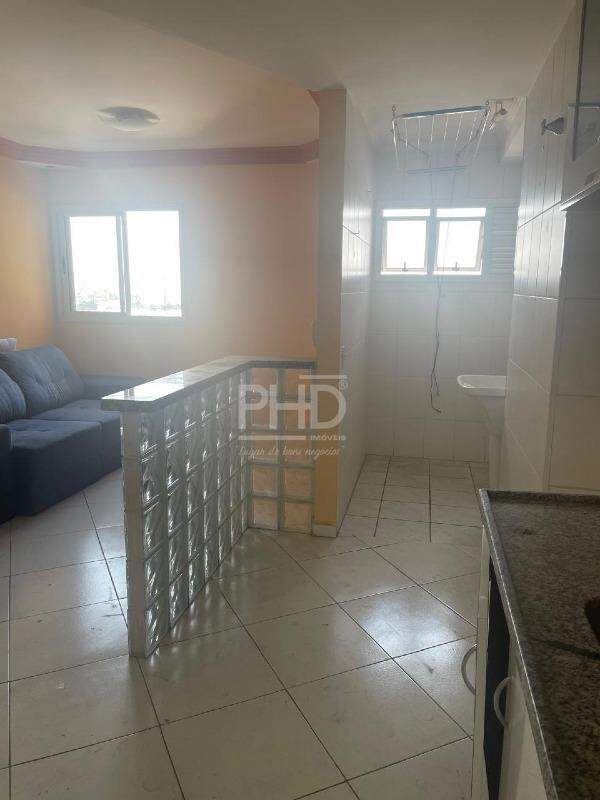 Apartamento à venda com 1 quarto, 42m² - Foto 5