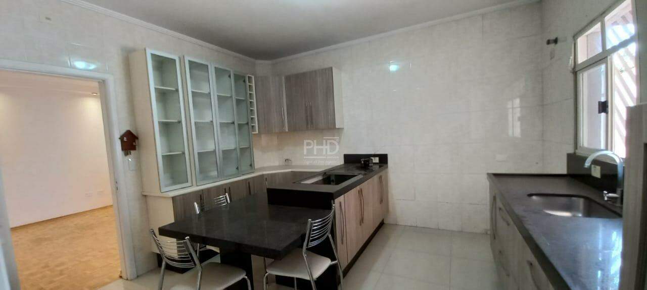 Sobrado à venda com 3 quartos, 156m² - Foto 4