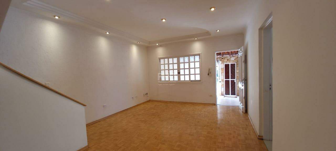 Sobrado à venda com 3 quartos, 156m² - Foto 2