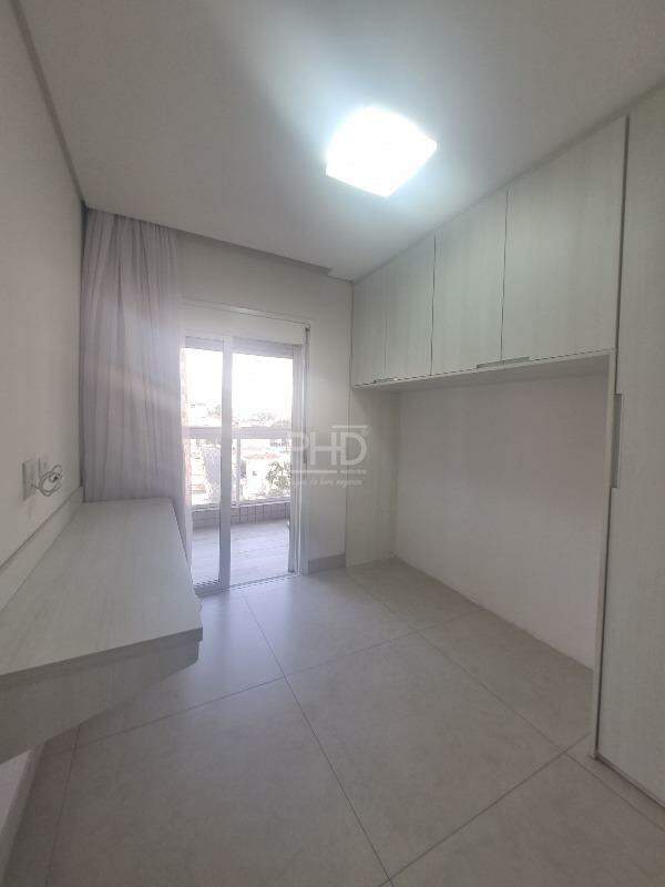 Apartamento para alugar com 3 quartos, 85m² - Foto 14