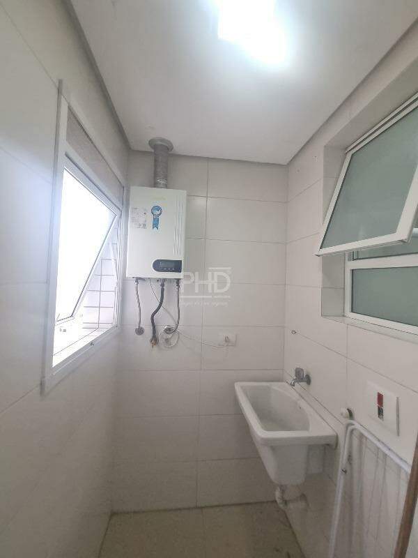 Apartamento para alugar com 3 quartos, 85m² - Foto 17