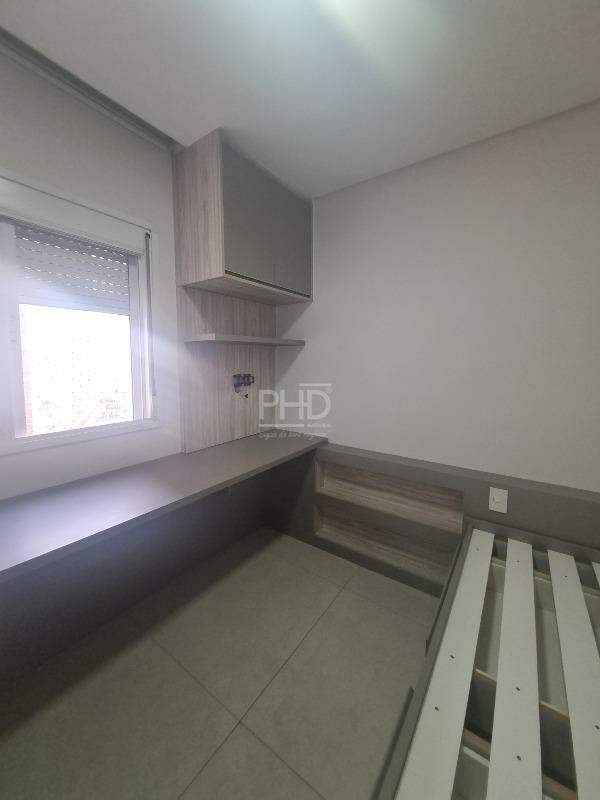 Apartamento para alugar com 3 quartos, 85m² - Foto 12