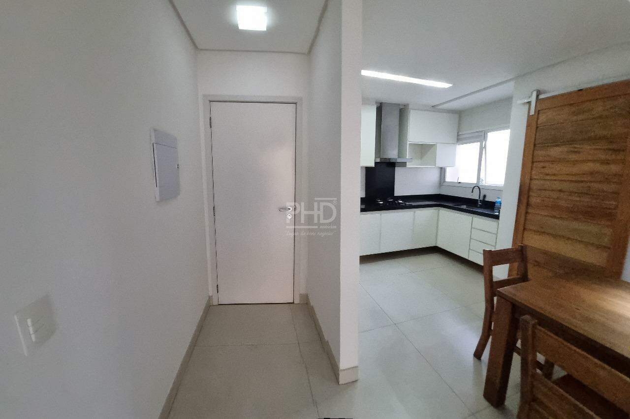 Apartamento para alugar com 3 quartos, 85m² - Foto 18