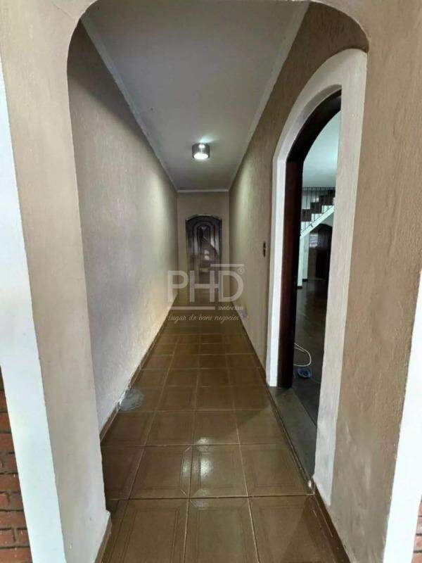 Casa para alugar com 3 quartos, 171m² - Foto 7