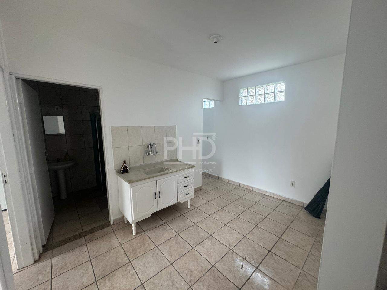 Apartamento para alugar com 2 quartos, 70m² - Foto 4