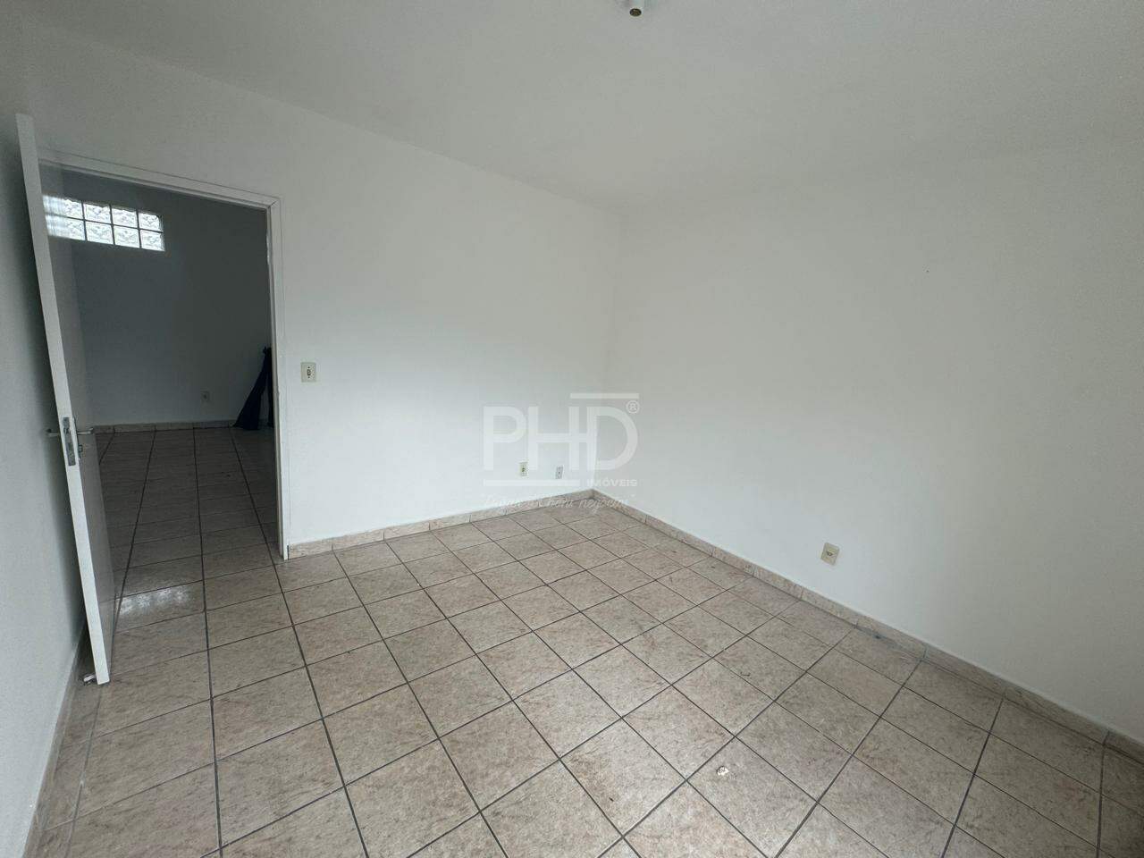 Apartamento para alugar com 2 quartos, 70m² - Foto 14