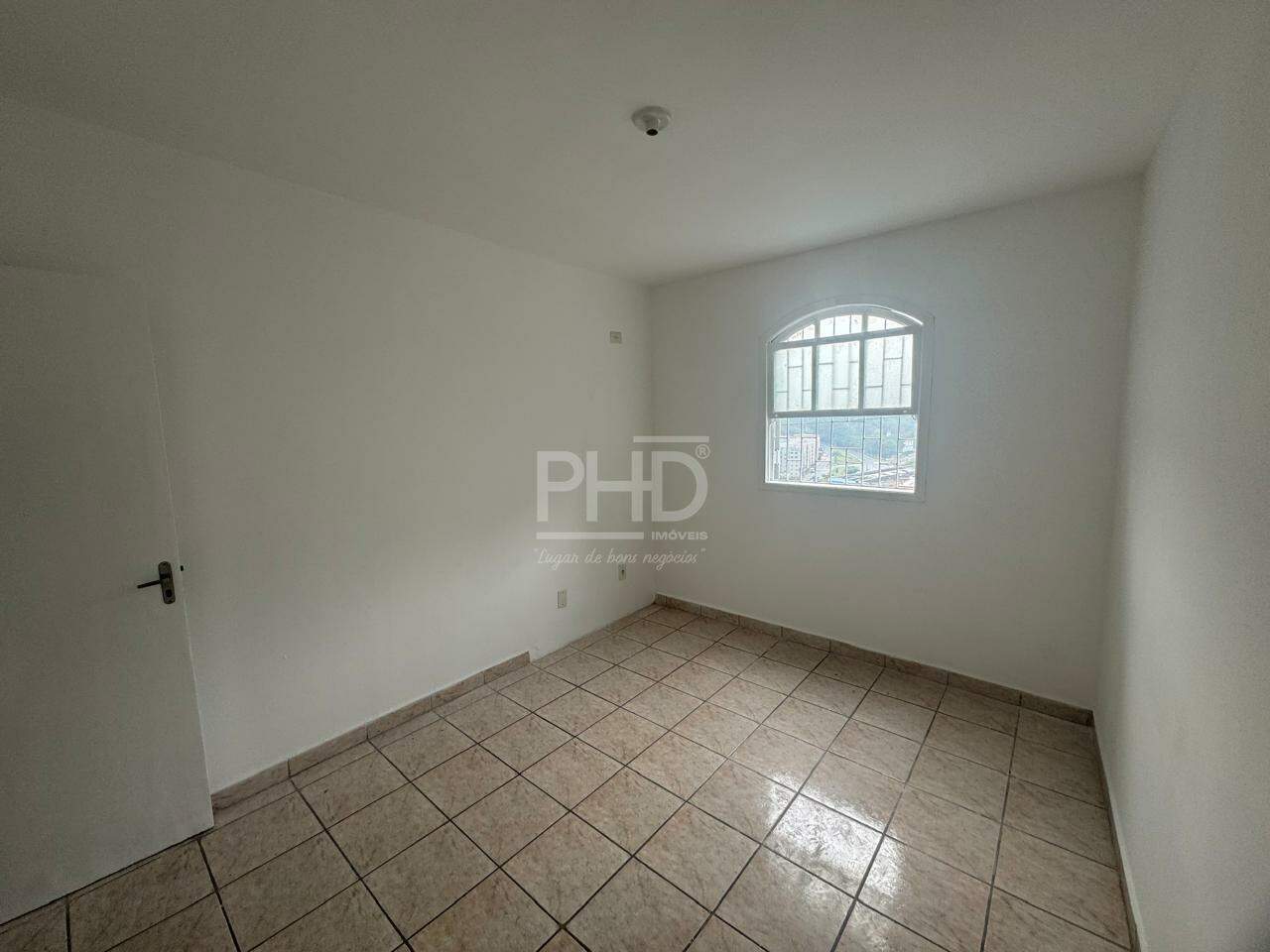 Apartamento para alugar com 2 quartos, 70m² - Foto 17