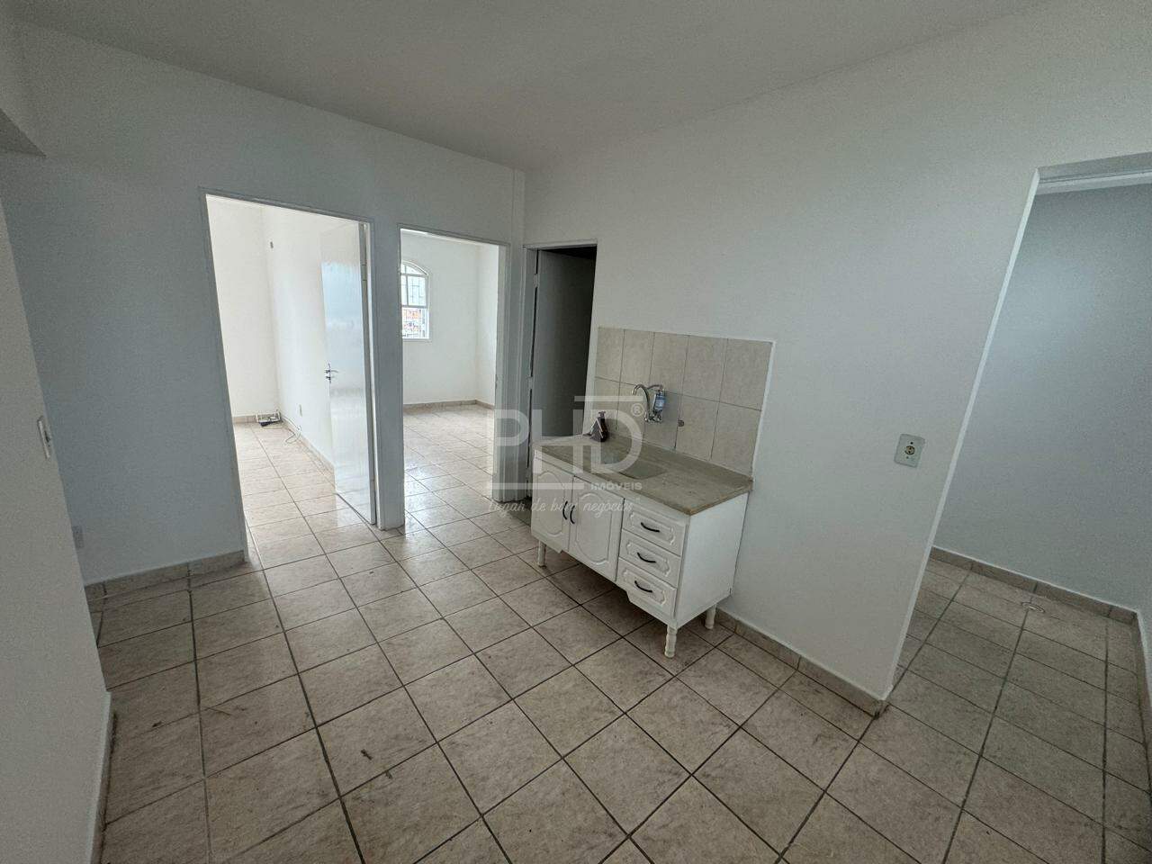 Apartamento para alugar com 2 quartos, 70m² - Foto 8