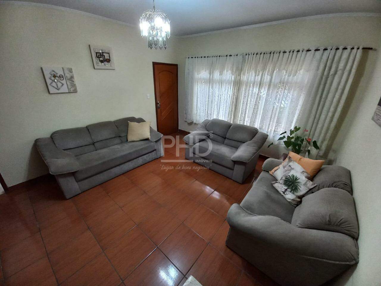 Casa à venda com 3 quartos, 160m² - Foto 2