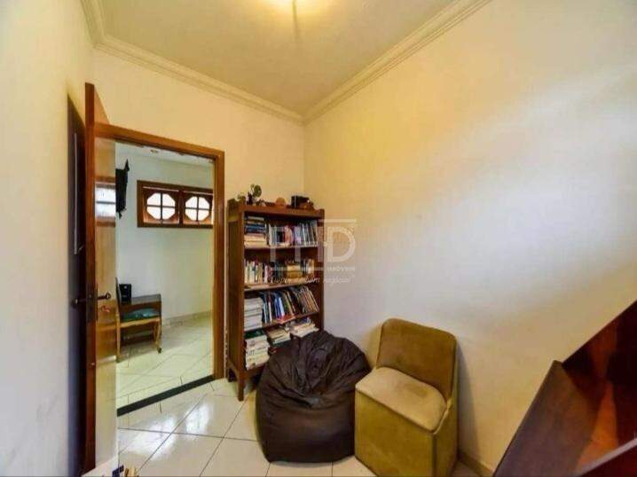 Casa à venda com 7 quartos, 360m² - Foto 12