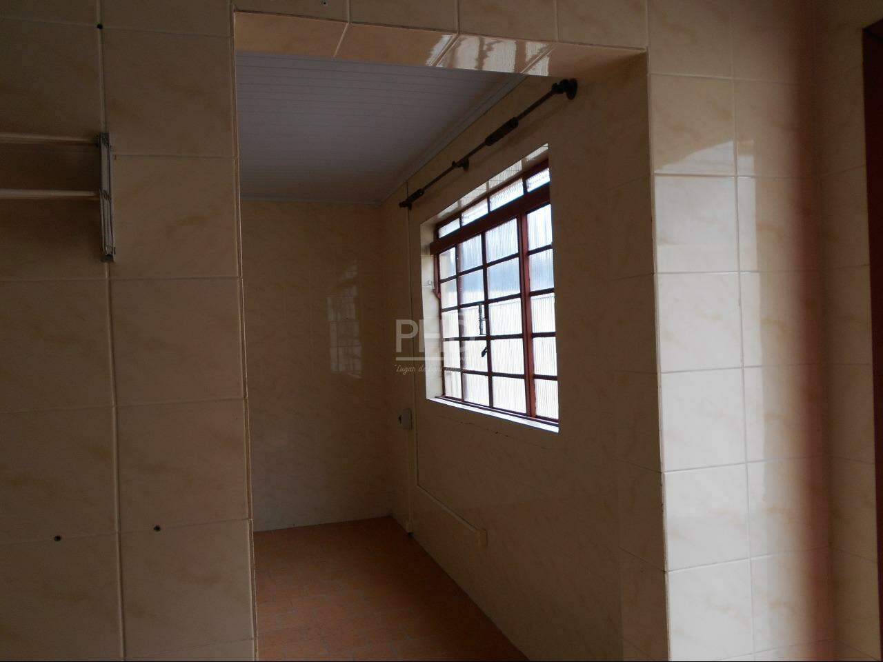 Casa à venda com 2 quartos, 116m² - Foto 4