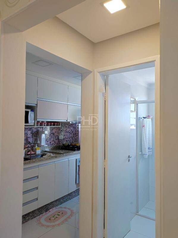 Apartamento à venda com 2 quartos, 50m² - Foto 4